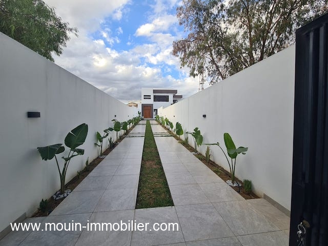 WhatsApp Image 2025-11-07 at 16.52.04 (1)